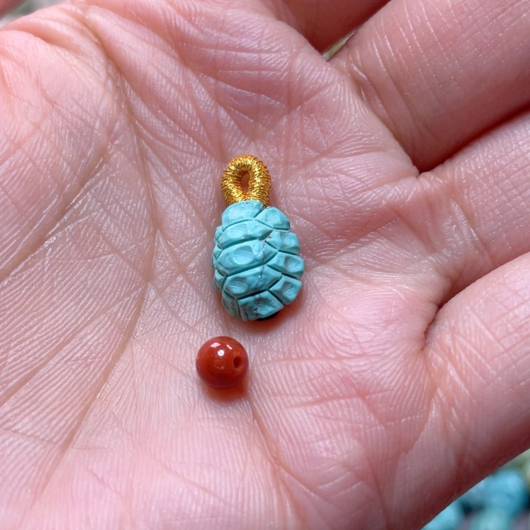 南红玛瑙配饰未镶嵌