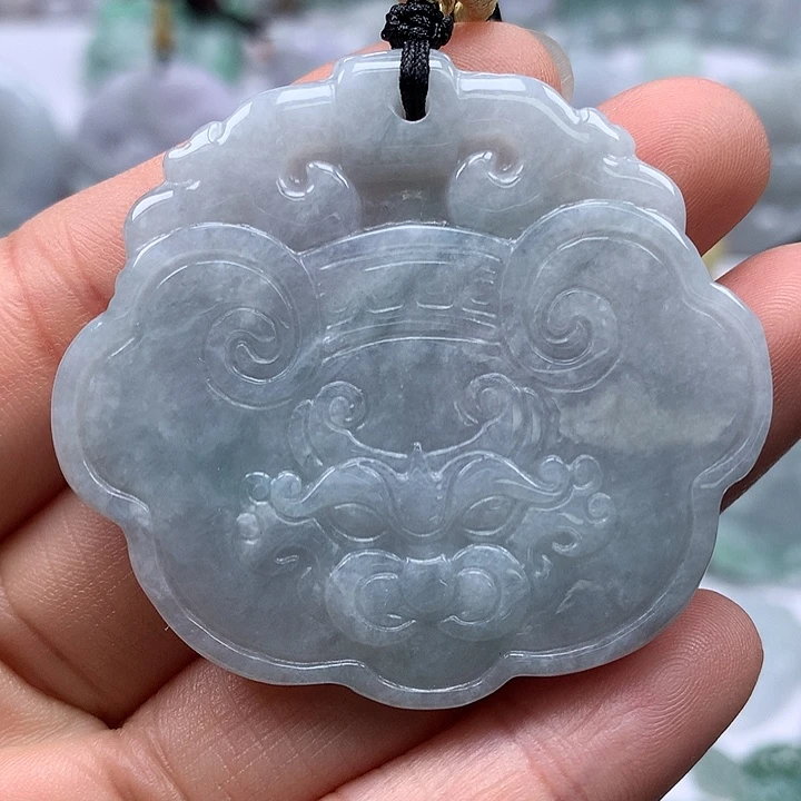 翡翠未镶嵌颈饰饕餮福利