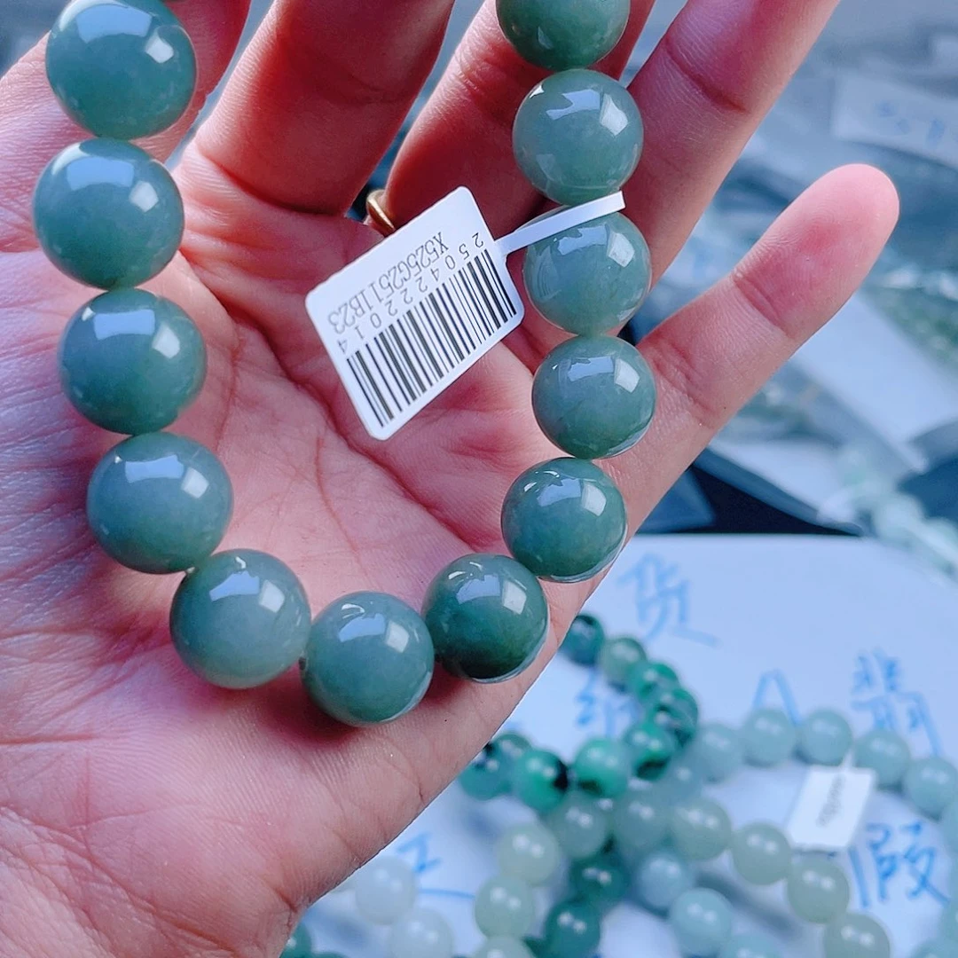 定制翡翠未镶嵌珠串
