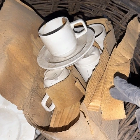 瓷片六杯六碟一盒粗糙