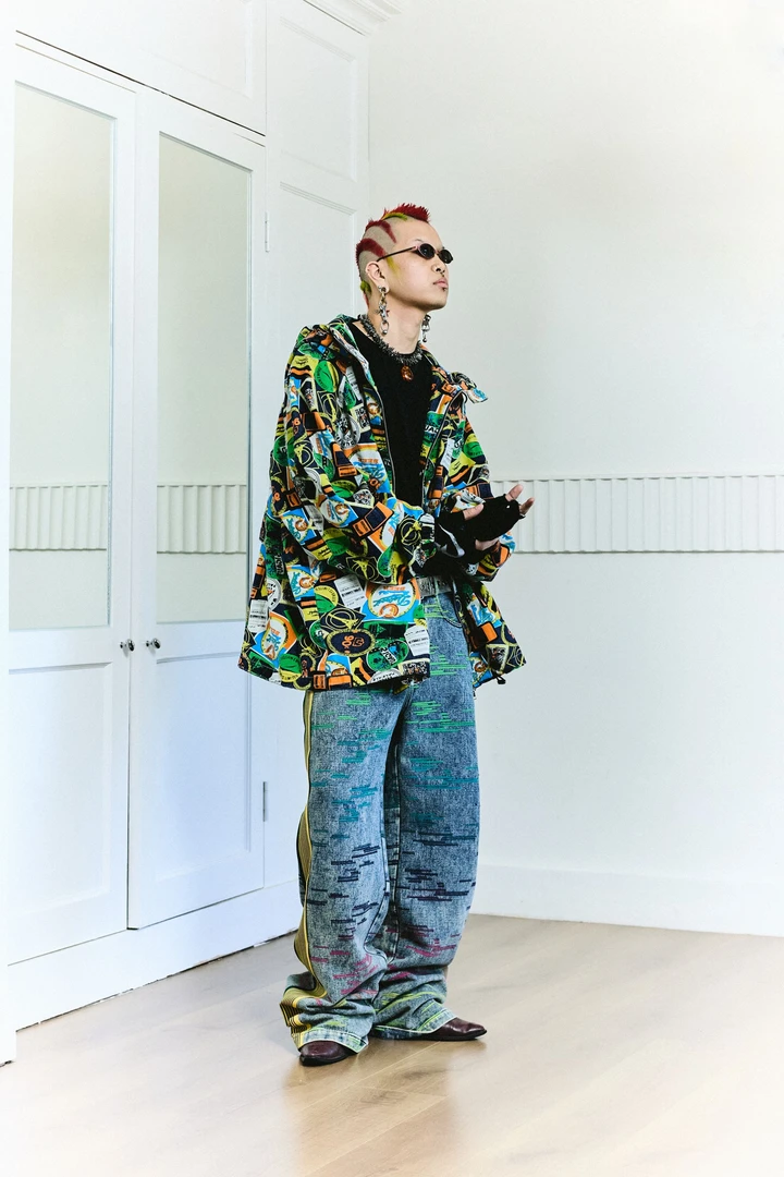 GGAHOLIDAY新款时尚潮流休闲百搭显瘦满印彩色连帽外套 -151066