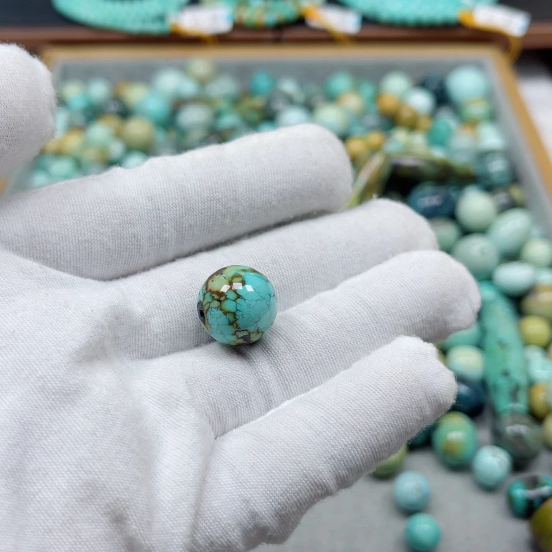 绿松石未镶嵌挂件