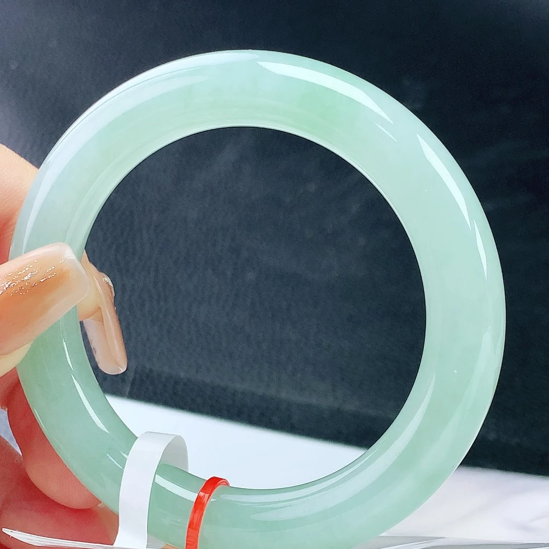 未镶嵌手镯翡翠56胖