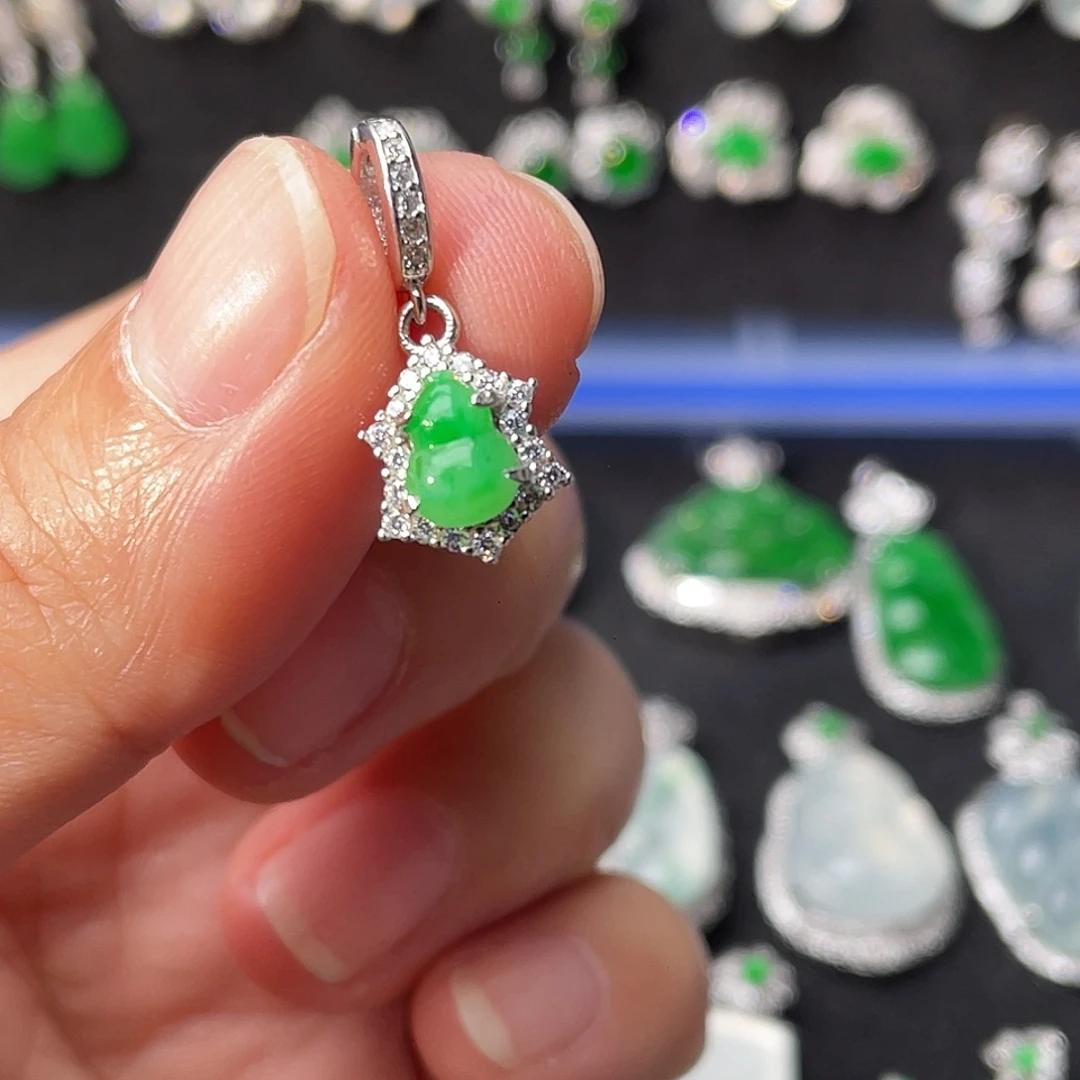 翡翠银S925镶嵌颈饰