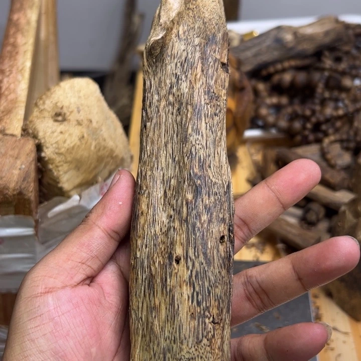 沉香沉香碎屑104克