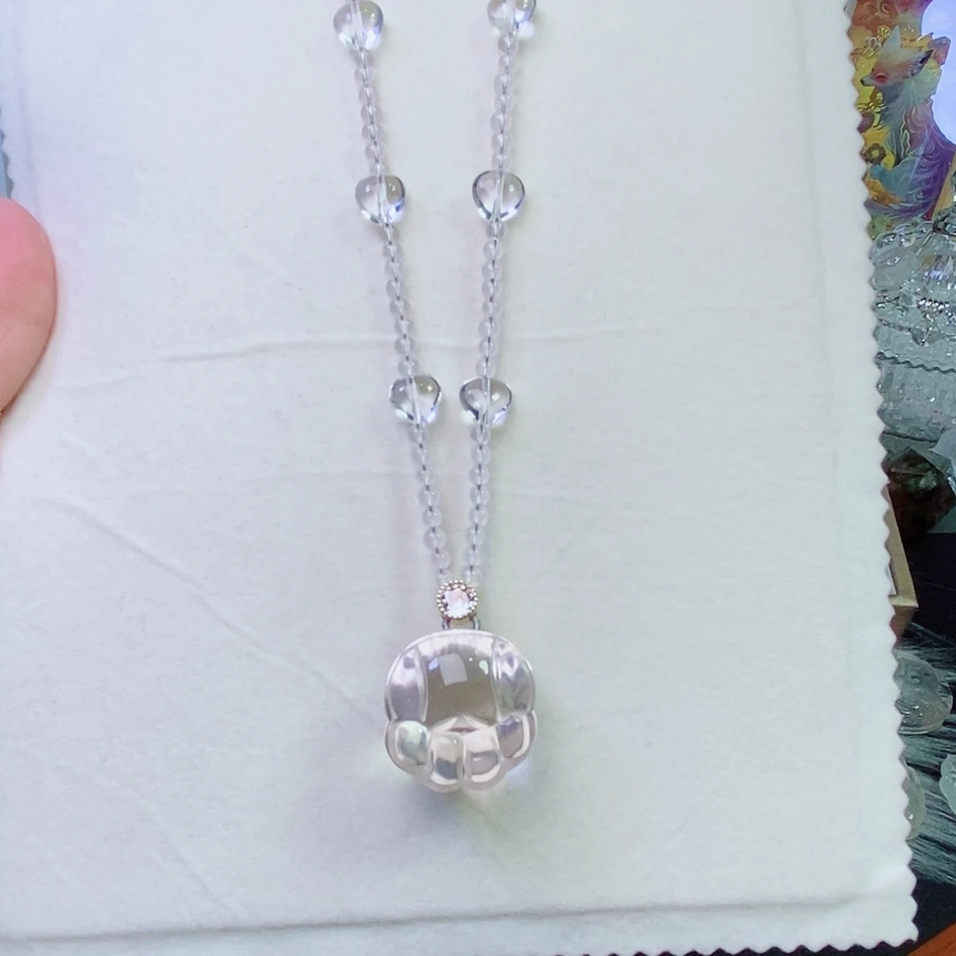 吊坠(赠链)未镶嵌水晶