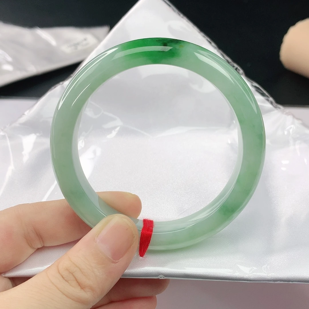 翡翠手镯未镶嵌0**0翡翠743