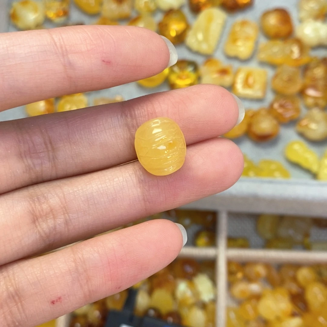 蜜蜡颈饰未镶嵌富甲