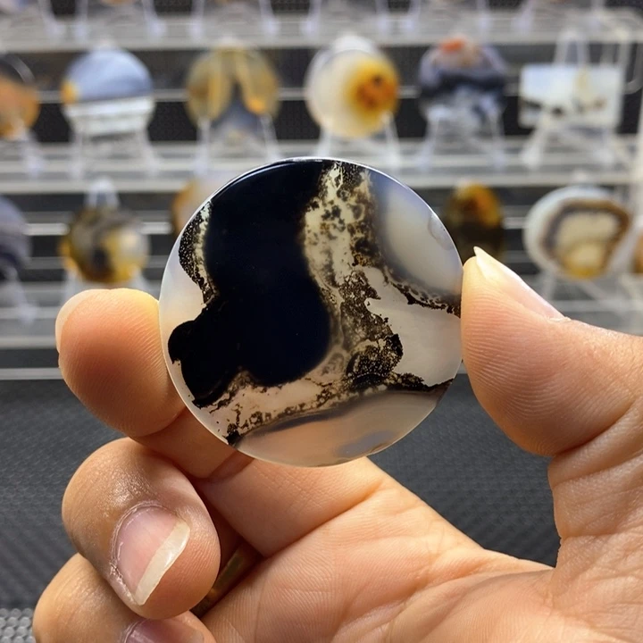 玛瑙/玉髓颈饰未镶嵌