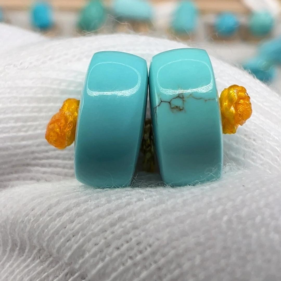 绿松石配饰未镶嵌