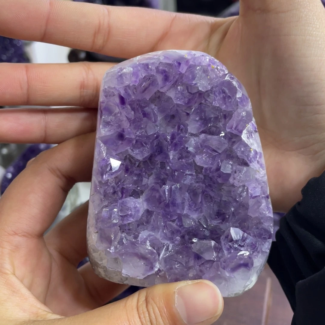 紫晶大型摆件（非配饰）未镶嵌