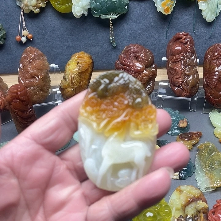 蛇纹石玉未镶嵌挂件