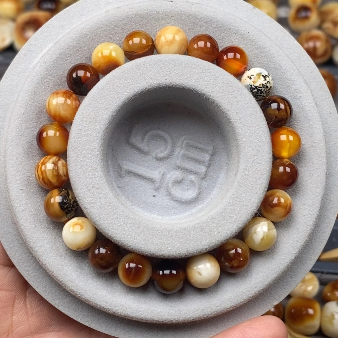 裸石琥珀未镶嵌圆珠