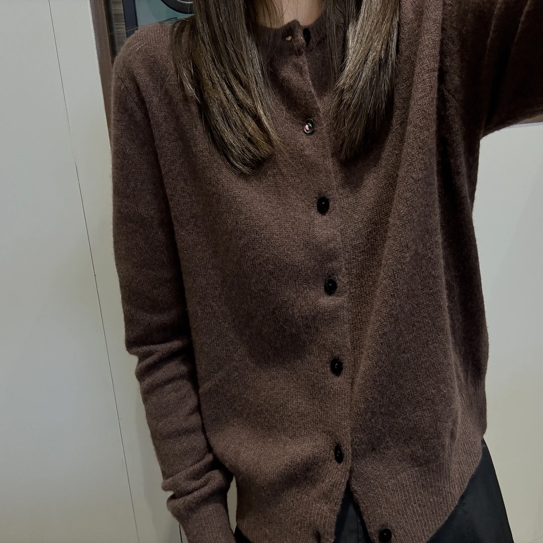 女常规款慵懒风圆领渐变毛针织衫