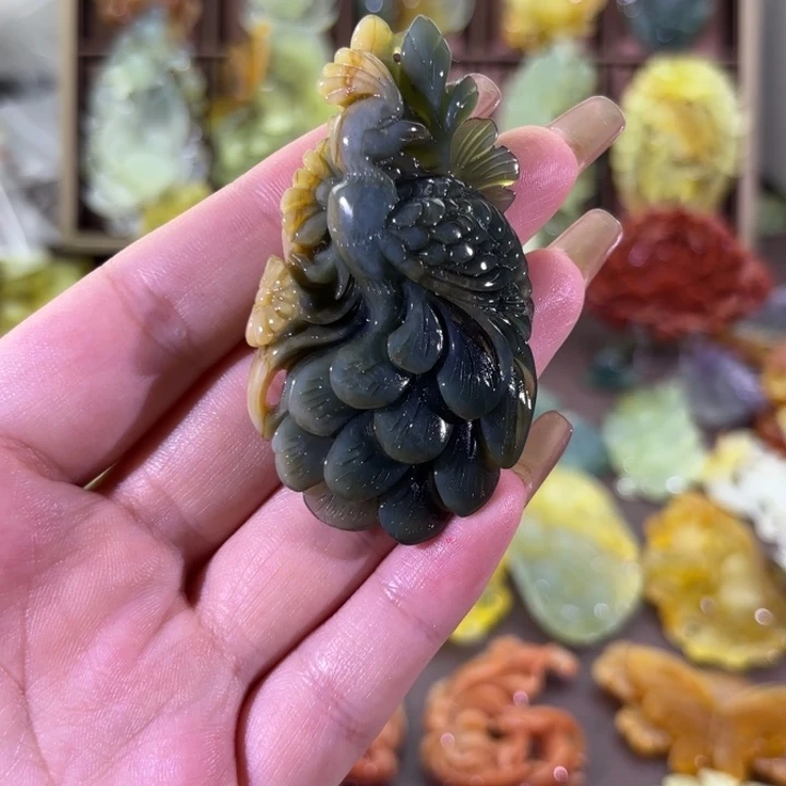 未镶嵌蛇纹石玉颈饰