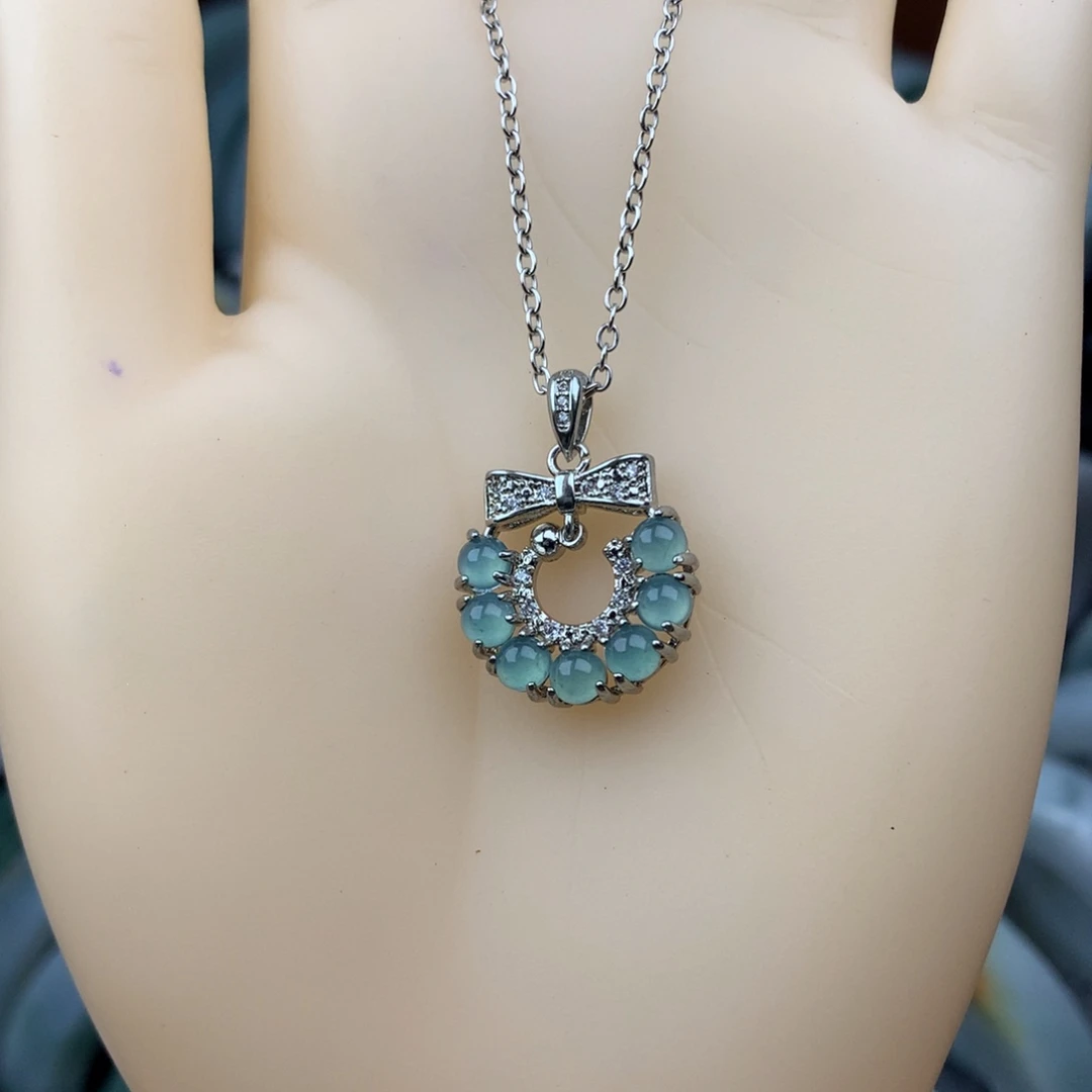 颈饰未镶嵌翡翠挂件