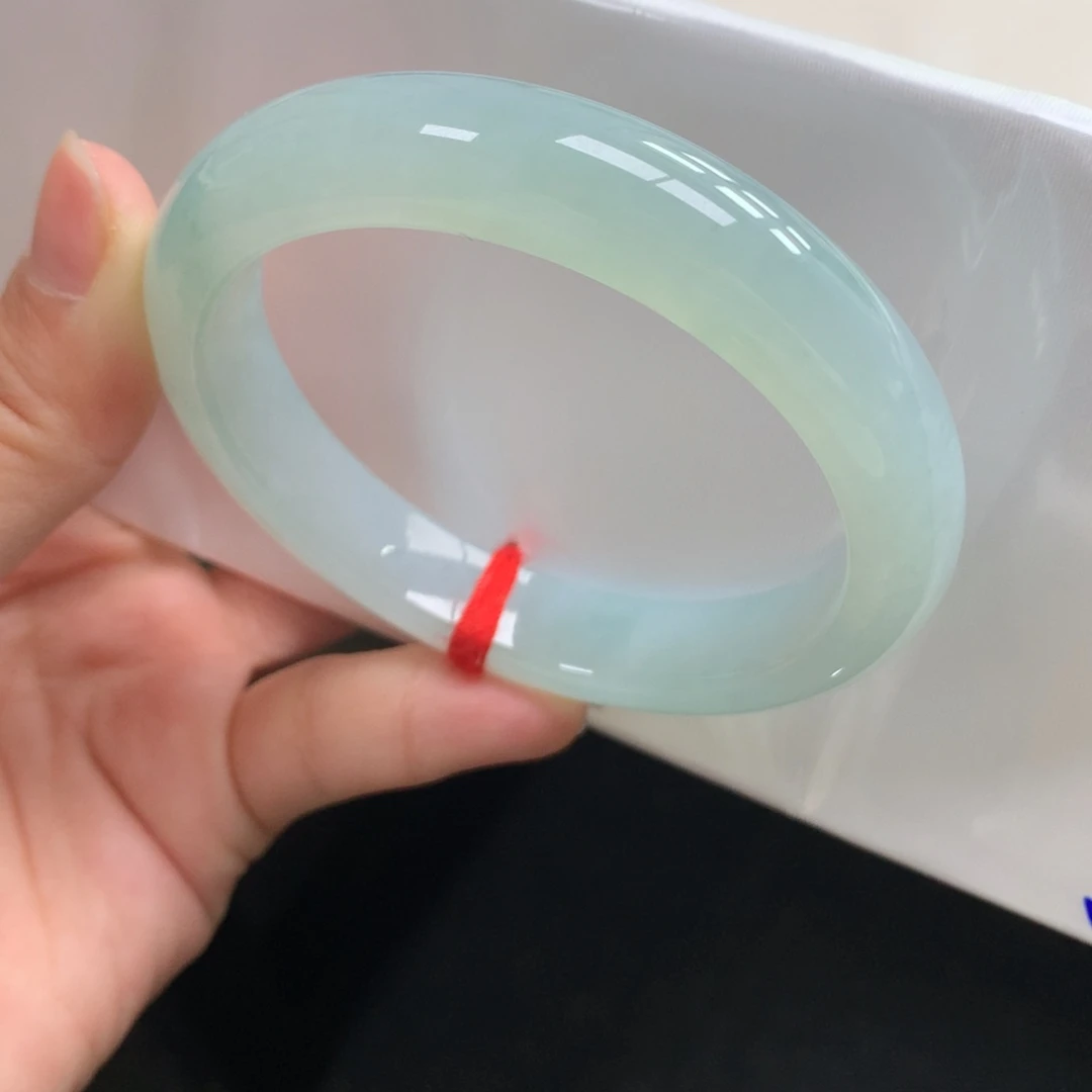 翡翠未镶嵌手镯41号58正芙蓉绿胶胶底