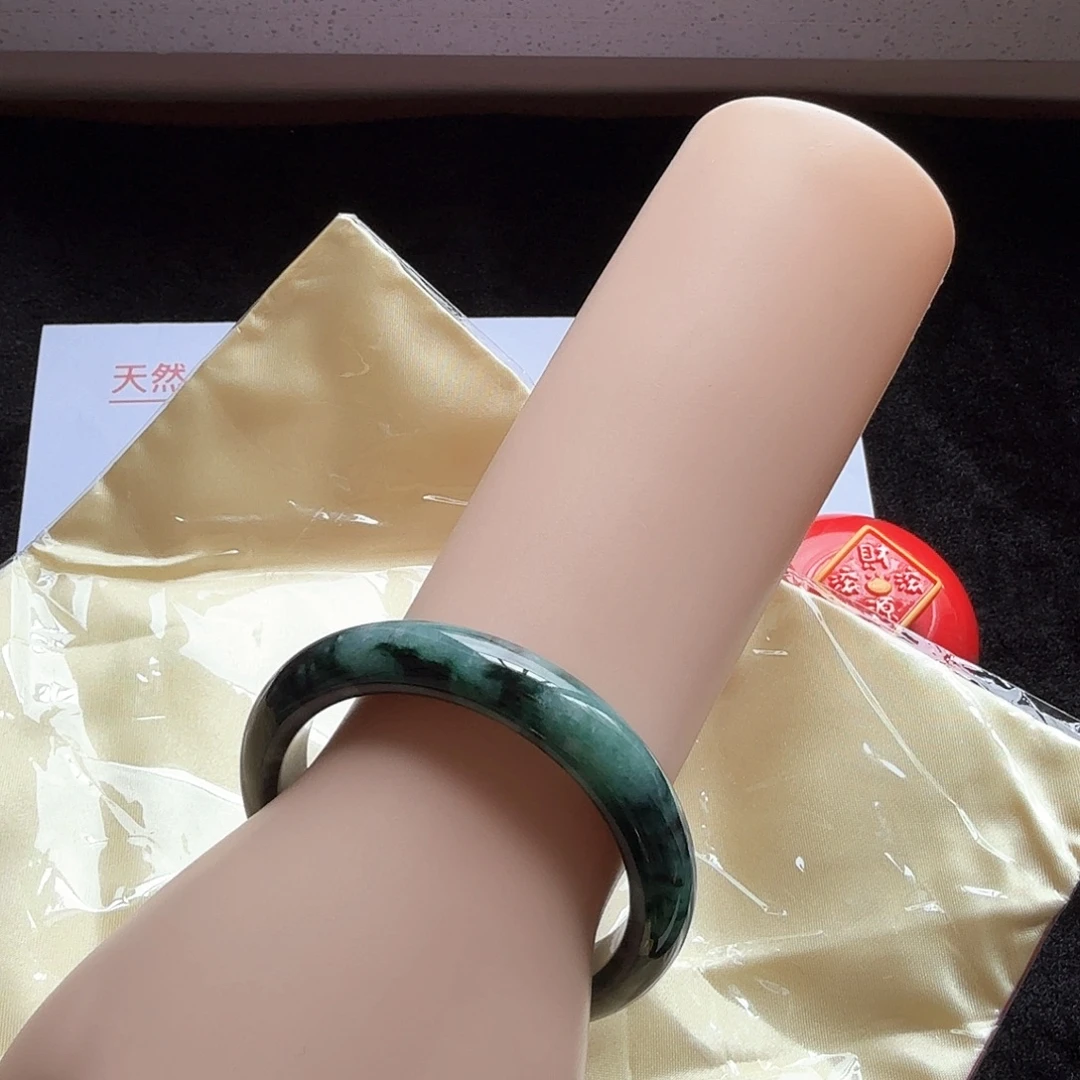 翡翠未镶嵌手镯57-58圈口