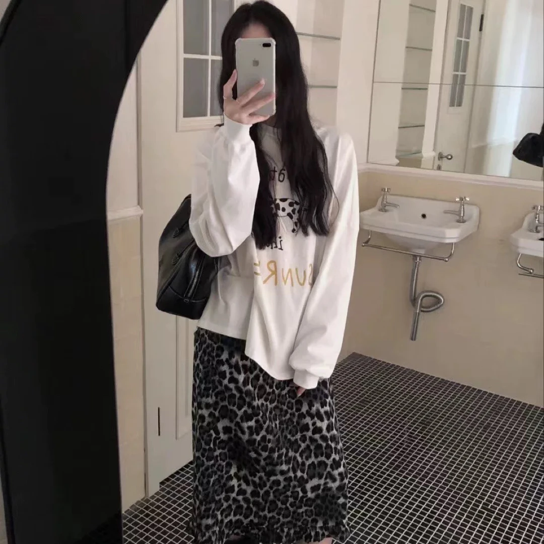 在韩 东大门新款豹纹半身裙