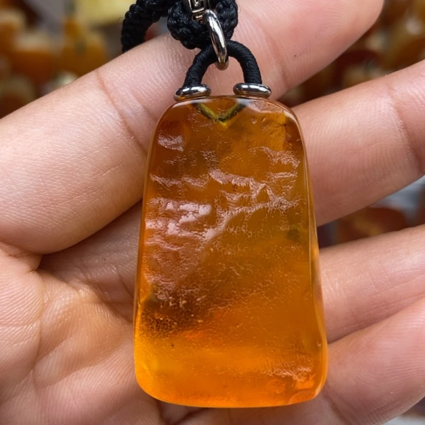 【闪购商品】琥珀颈饰未镶嵌