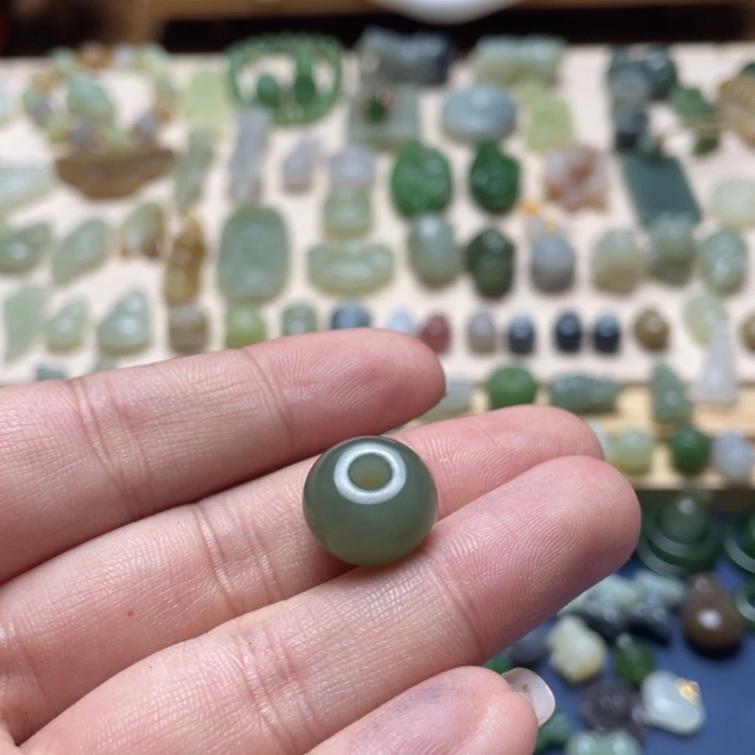 和田玉未镶嵌吊坠(不含链)