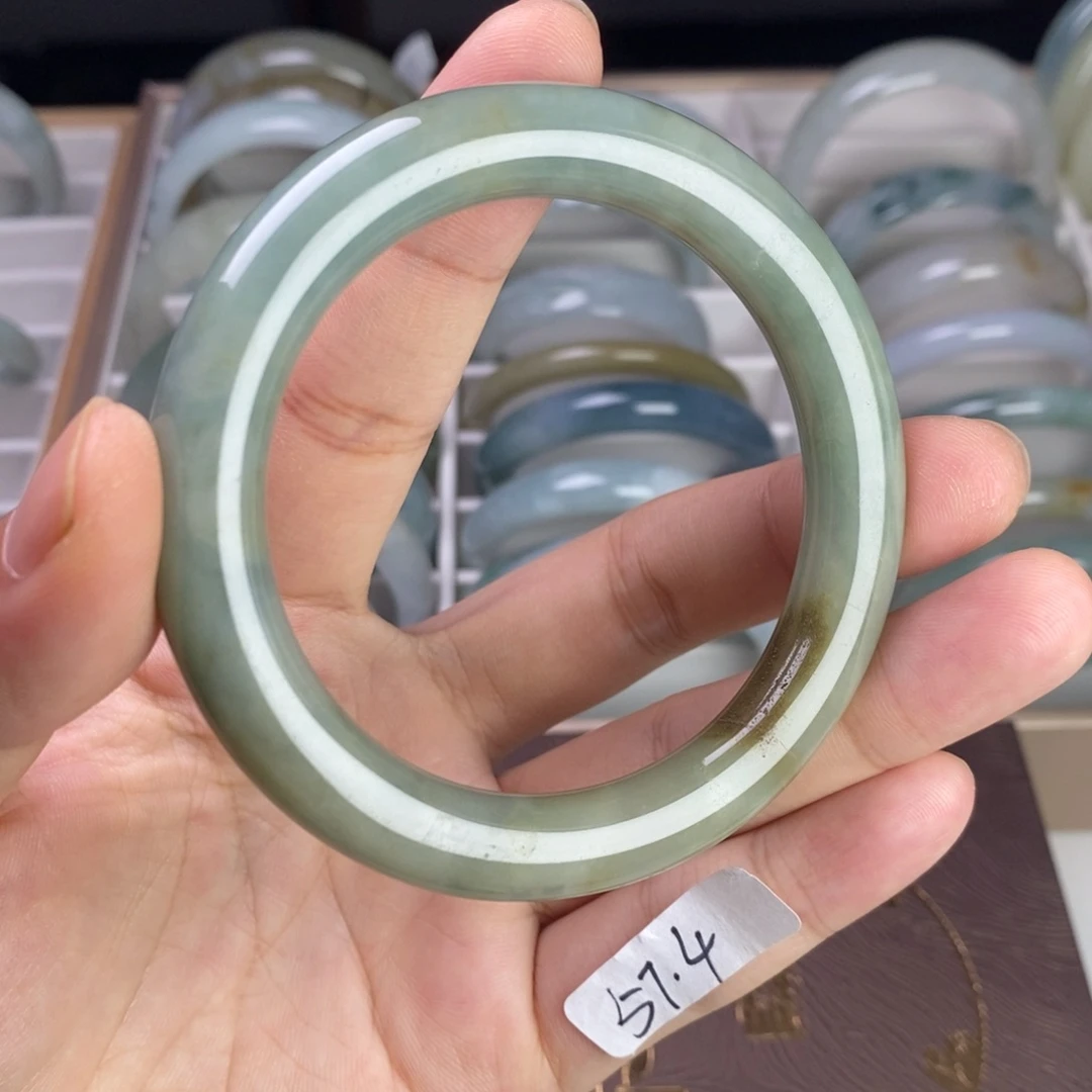 未镶嵌手镯翡翠手镯