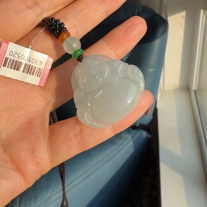 ****翡翠未镶嵌颈饰佛公