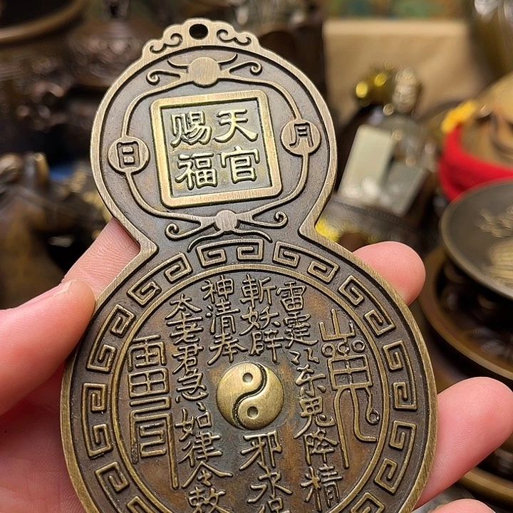 精美铜器批发档口