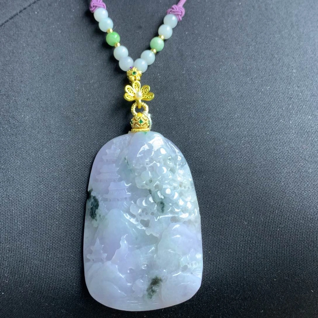 翡翠颈饰未镶嵌翡翠