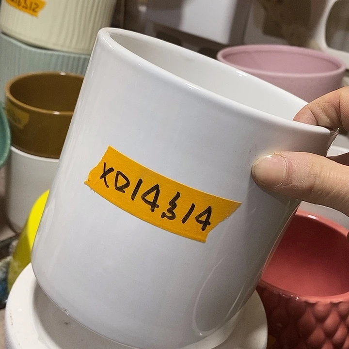 陶盆有孔 瑕疵针孔漏釉介意勿拍外高 14外口14