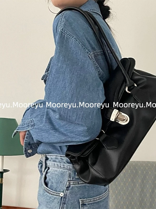 Mooreyu摸鱼包包2023新款韩版单肩包女斜跨高级感百搭气质腋下包