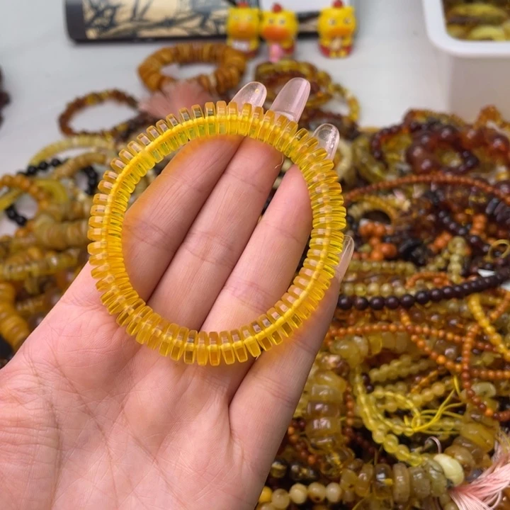 琥珀未镶嵌珠宝奇石