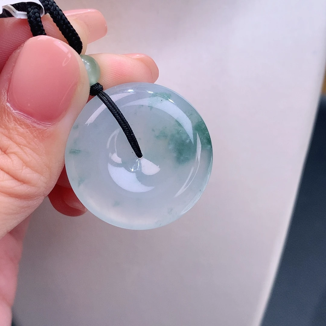 颈饰未镶嵌翡翠冰胶飘花平安扣