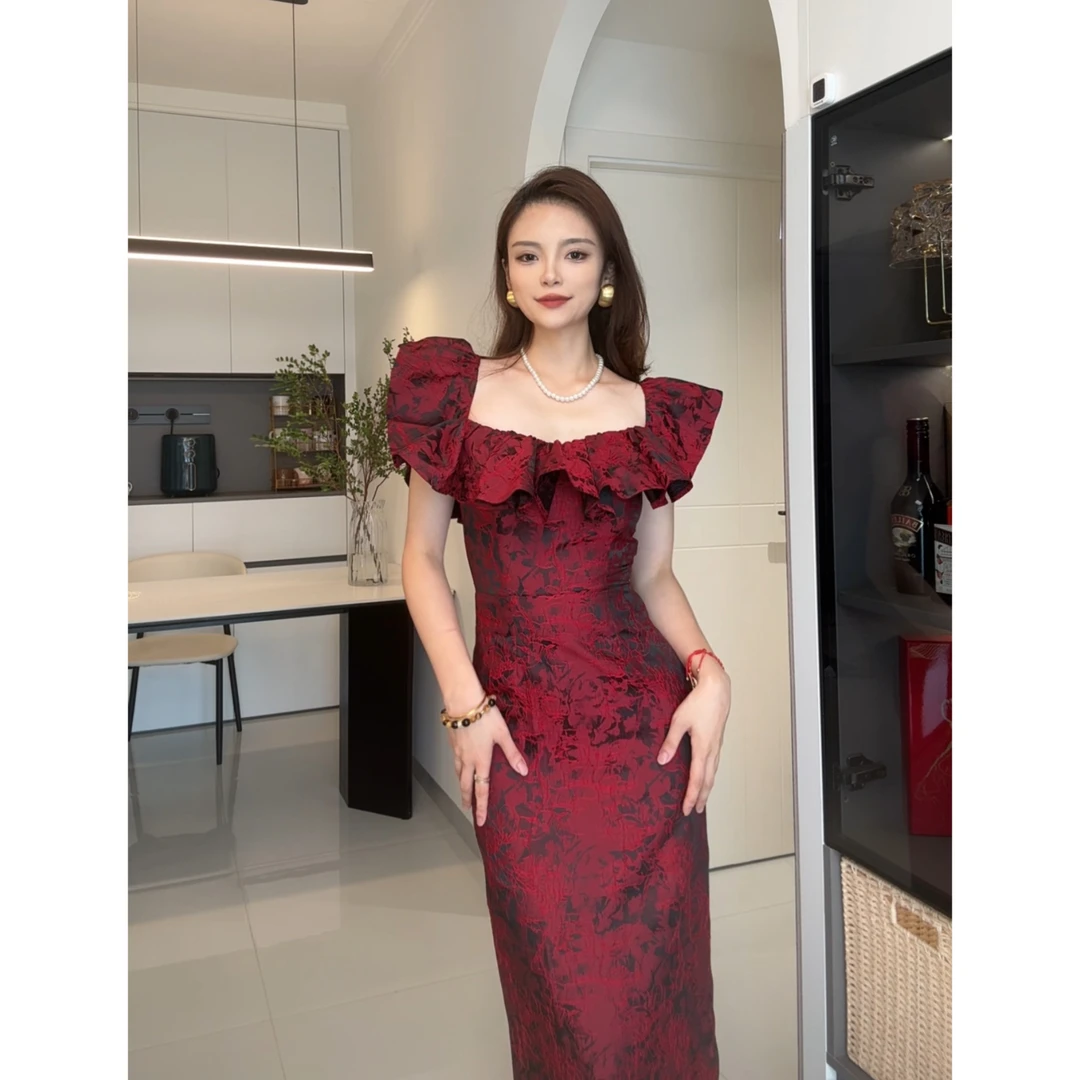 郑火火【红色玫瑰】夏季斜裁显瘦可一字肩收腰时尚轻奢气质连衣裙