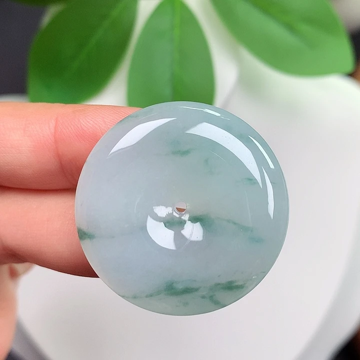 翡翠未镶嵌颈饰平安扣 31.7x6.0mm