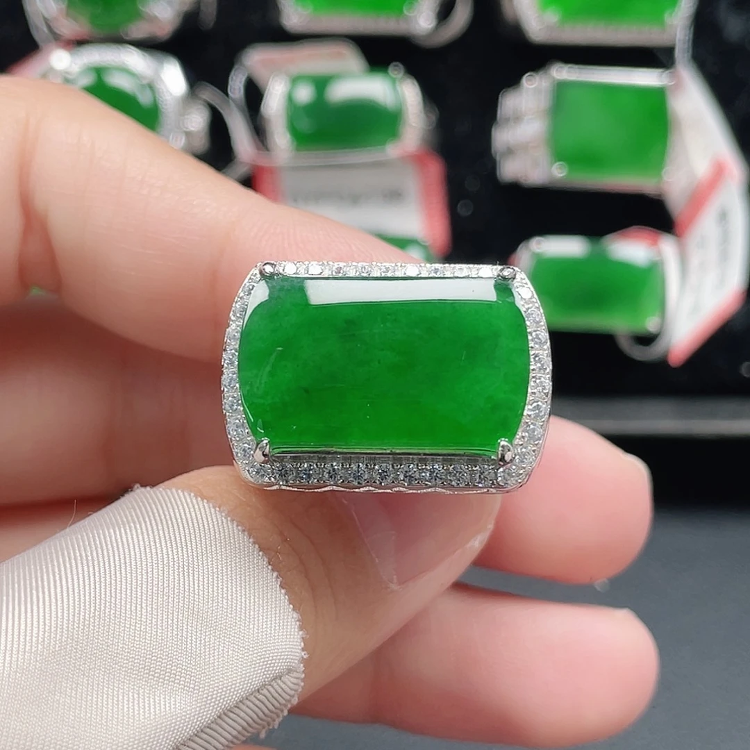 翡翠银S925镶嵌戒指天然A货翡翠没运费险2133