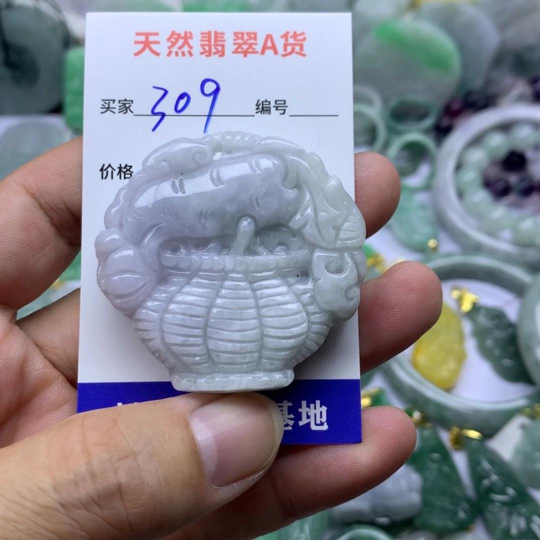 翡翠未镶嵌颈饰缅甸A货翡翠