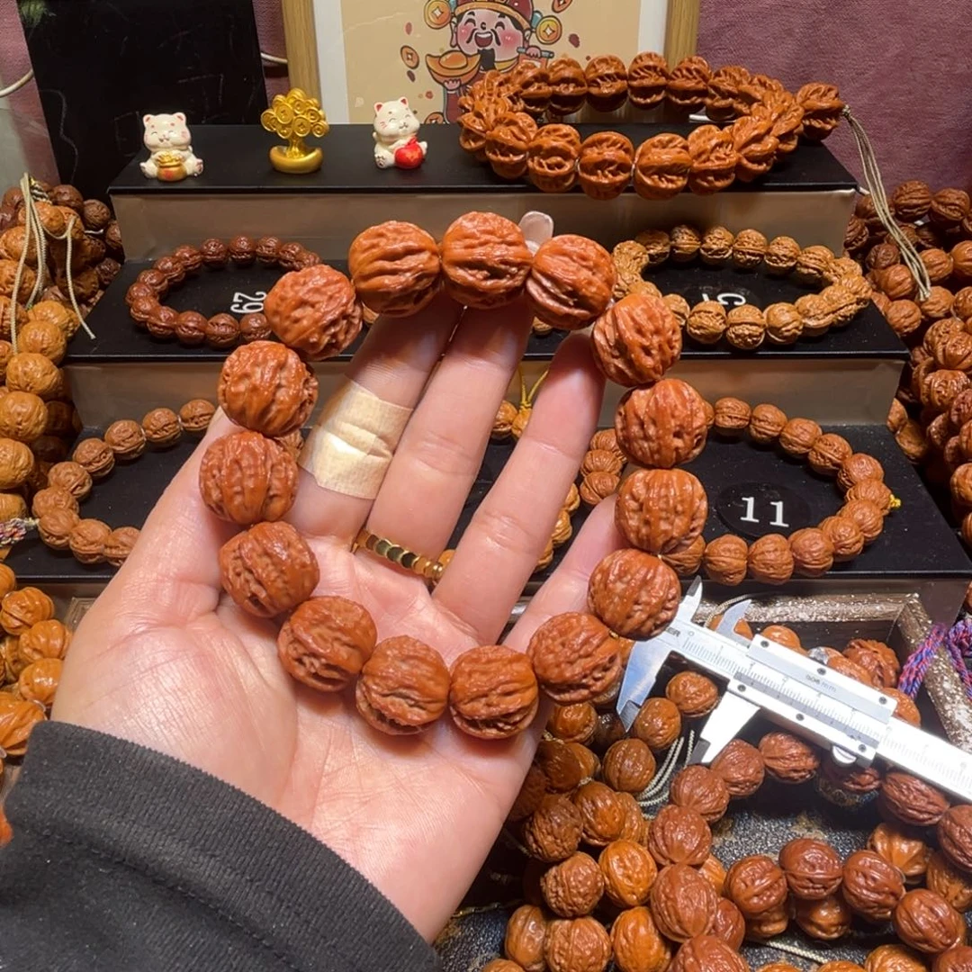 曹***妹文玩核桃手串精品