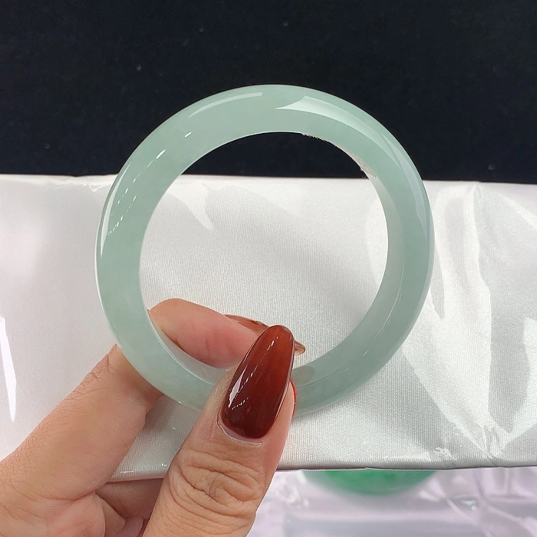 【闪购商品】未镶嵌手镯翡翠正57