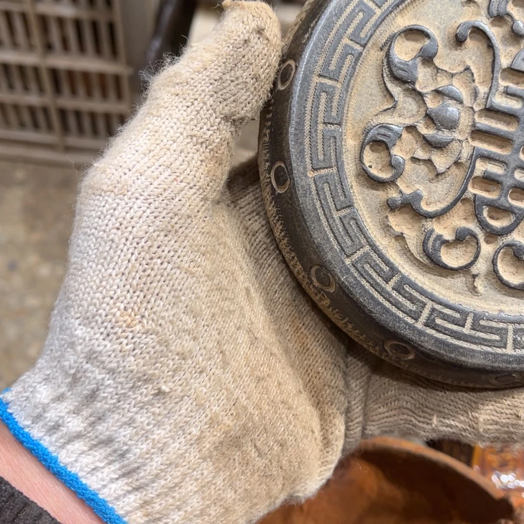 ****神一物一图，工艺品。