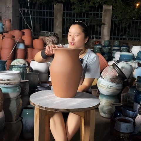 口20高32瑕疵一个盆子。