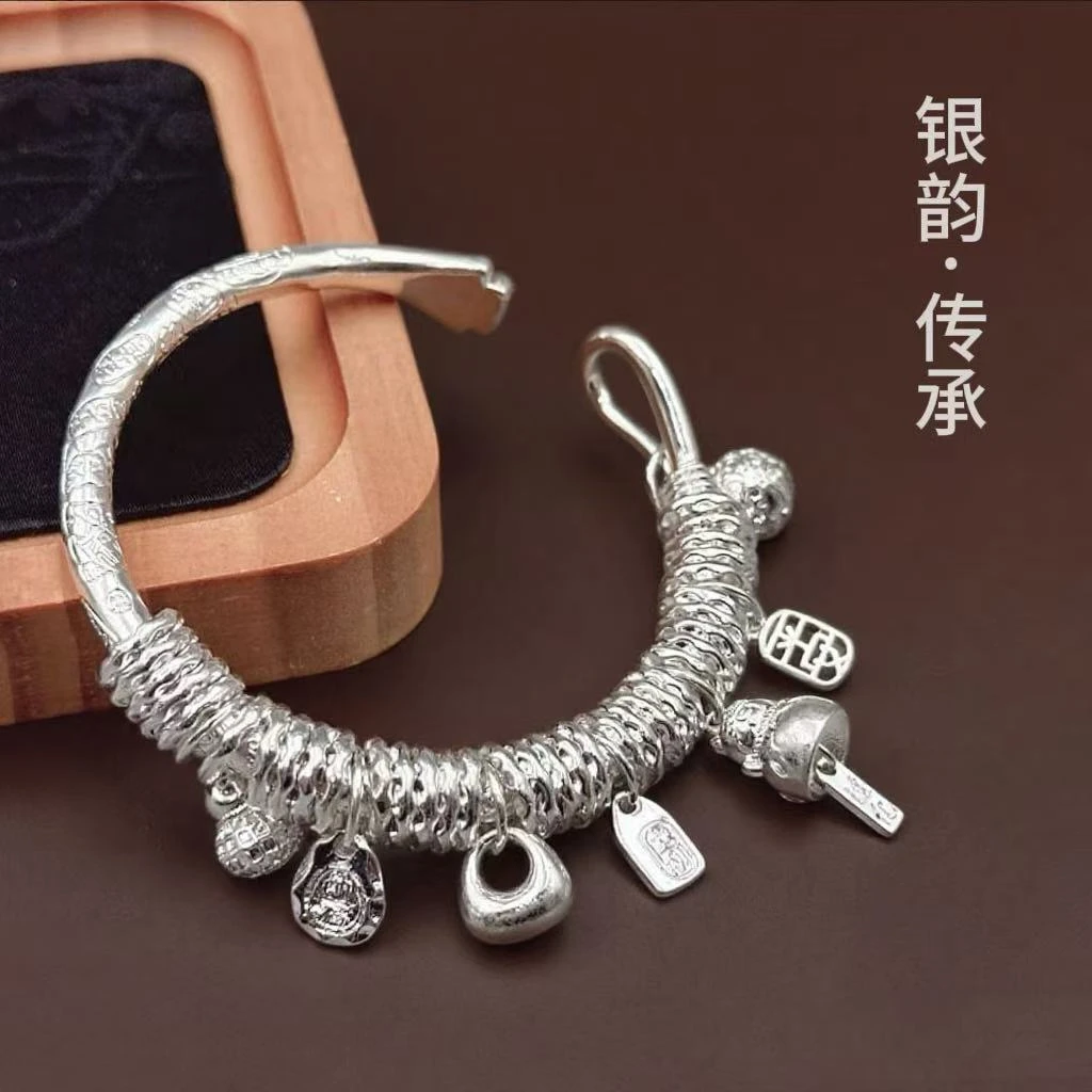 足银手镯 足银999吉言猫爪盘缠手镯女原创实心纯手工定制银镯子