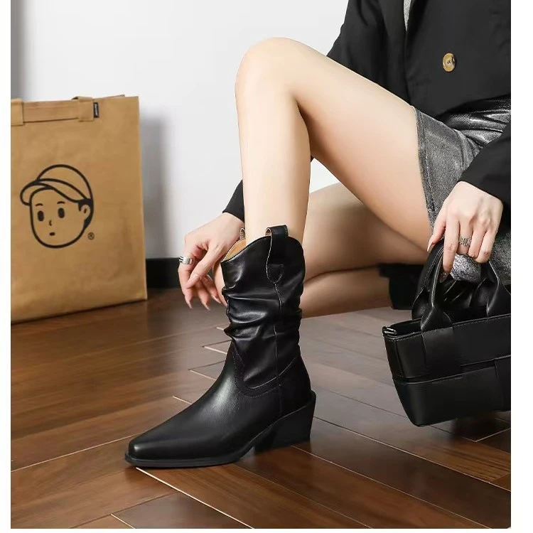 牛皮短靴明星同款当季趋势新品西部牛仔靴中筒洋气女褶皱堆堆靴