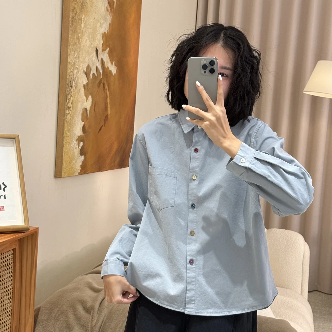 喜樂  2025翻领彩扣衬衫春季新款时尚百搭小众复古文艺简约女上衣