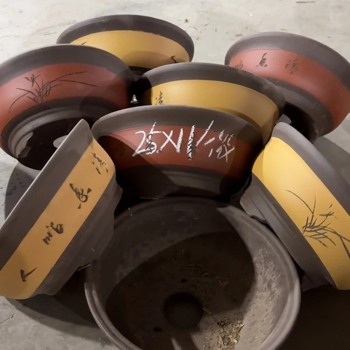 紫砂花盆100-8。