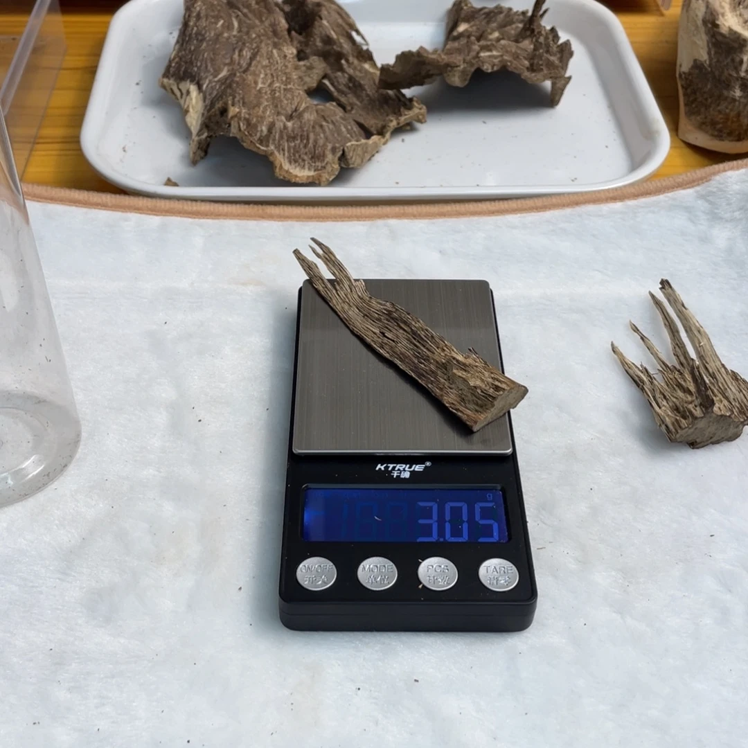 沉香碎屑沉香海南树心油3克