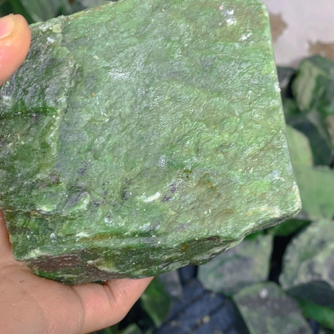 和田玉未镶嵌珠宝半成品