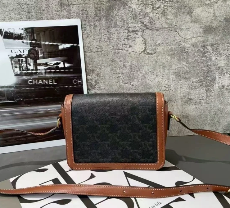 【凯家方包】女士单肩潮流斜挎经典百搭大容量