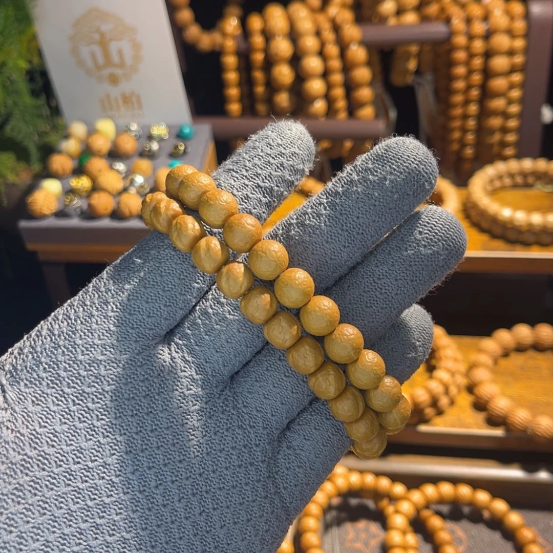 大叶紫檀（黑酸枝木类）