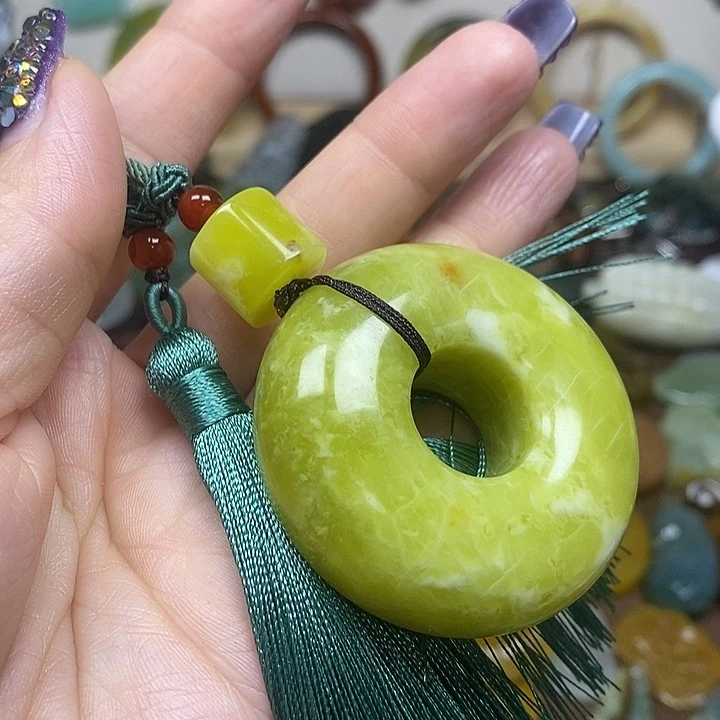 蛇纹石玉手把未镶嵌